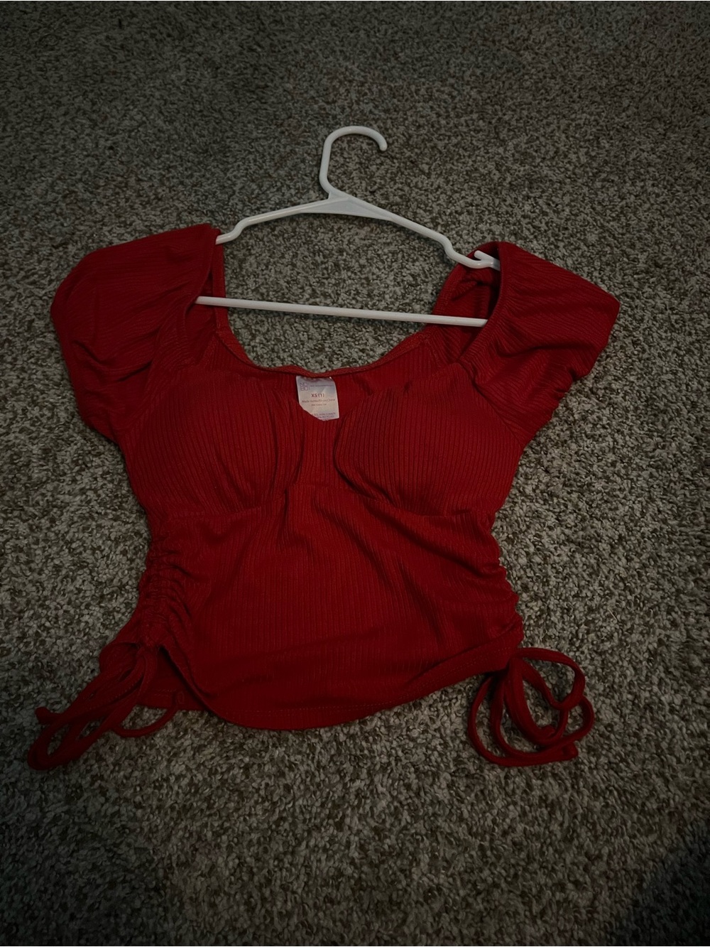 Women's Red Ribbed Puff-Sleeve Ruched Crop Top